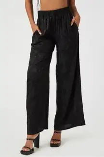 Forever 21 NWT  Black Jacquard Wide Leg Black Pants!