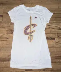 Adidas cleveland cavaliers t-shirt