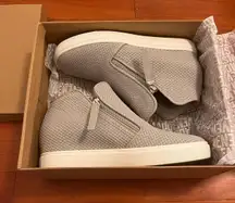 NWT  Grey Shoes