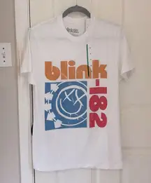 NWT!! Women’s Short Sleeve Blink 182 T-Shirt