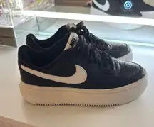 Platform Nike Air Force 1 Sneakers