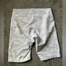 Lululemon Wunder Under Ribbed Shorts