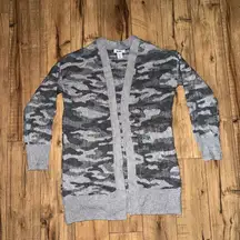 Gray camo cardigan