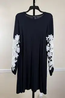 Design History Black Swing Dress Small Lace Sleeve Boho Tunic Chic Knee Length