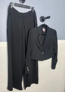 Vince Camuto Women’s Suit Set Cropped Blazer Jacket And Work Pants Black