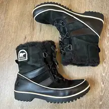 Sorel Tivoli Snow Boots Black and White 9