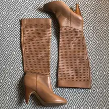 Colin Stuart Leather Laser Cutout Heels Boots Size 8 Cognac Camel Brown Tan