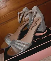 Prom shoes