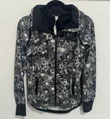 Lululemon Athletica Bring Back The Track Jacket in Flowabunga Black Angel Wing 2