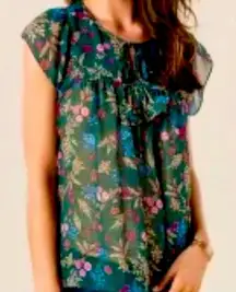 Everly‎ Floral Ruffled Top Size Medium