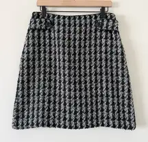 Ann Taylor Pencil Skirt in Black and White Patterned Tweed Size 8