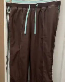 FINAL MARKDOWN Tickled pink track slack’s medium