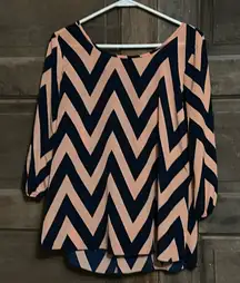 Moa Moa Womens Chiffon Zig Zag Tunic Shirt Top‎ Sz L Made in USA Has Bow