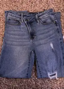 Kendall & Kylie The Icon High rise Straight Jeans