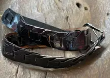 Unbranded black (vegan/faux?) leather 1.5-inch-wide women's belt [READ]