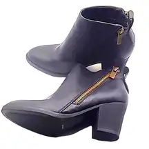 Journee Collection Women’s Black Ankle Booties Size 7 Side Zip Block Heel