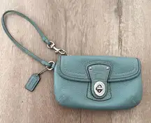 Y2K  Blue Pebbles Leather Turnlock Wristlet Zipper Wallet Purse Handbag Vtg