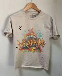 Goodie Two Sleeves Distressed Def Leppard Band  Tee S/M