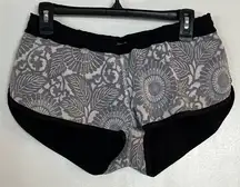 lululemon athletica Women's reversible Black Shorts