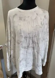 Athleta Balance‎ Pullover Sweatshirt Soft Oatmeal Chakra Floral Bluff White XL