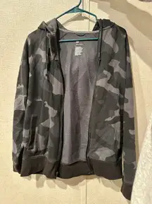 Woman’s Medium  Camo Jacket