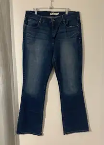 515 Bootcut Jeans