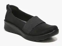 BZees Black Gracie Slip On Flats Sz 6.5 NIB