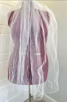 JJs House White‎ Wedding Bridal Pearl Detail Single Layer Fingertip Veil lot V60