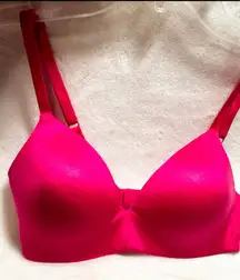 WOMENS 32D B.TEMPT’D HOT PINK WIRELESS BRA