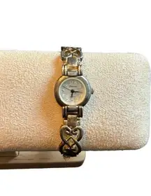 Vintage Geneva Women's Gold Watch With Intricate Band - Stainless Steel Back Lea