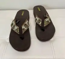 Teva Brown Floral Emroidedy Flip Flops Sz 11 Wedge Mush Mandalyn 6139B