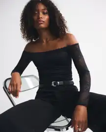 Abercrombie Bra-Free Off-The-Shoulder Long-Sleeve Top