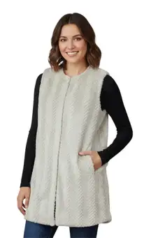 Sebby Cream Faux Fur Long Vest Size Medium