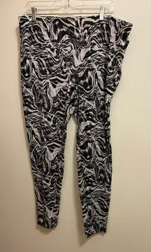 Terra & Sky Womens Leggings 1X XL 16W 18W Black & White Swirl Pattern