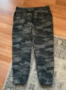 Large Camouflage Sweatpants