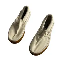 Classic Minimalist Streetwear Cream Slip-On Sneakers Vans Women’s 8.0