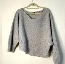 Free People crop  sweater asymmetrical hem. Size M