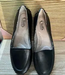 Loafers Cliffs by White Mountain