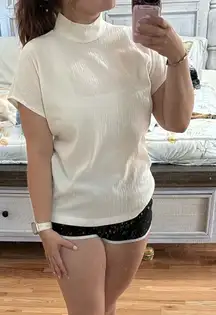 White Keyhole-Back Top 