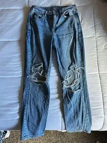 American Eagle  Mom Jeans