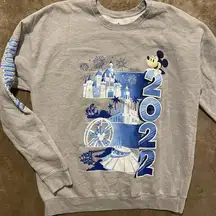 Disney  Land Sweatshirt Large Gray Blue Crewneck Fleece 2022 Mickey Castle