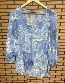 Unique Spectrum Blue And White Top Size 2X