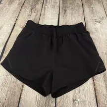 Women’s black All in Motion lined shorts Small