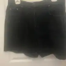 FINAL MARKDOWN Liz Claiborne black denim shorts 16
