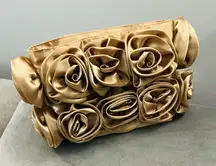 Pretty satin clutch🌟🌟🌟