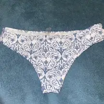 Grey and white patterned bikini bottoms