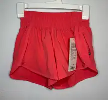 Lululemon Tracker Short V *4" Flash Light Tone