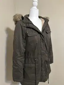 Green Hooded Faux Fur Parka Size: Medium