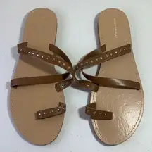 American Eagle Faux Leather Straps Metal Rivet Detail One Toe Brown Sandals