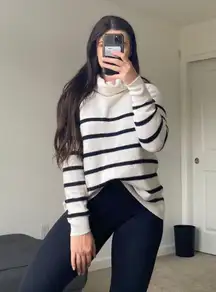 Stripped Sweater 